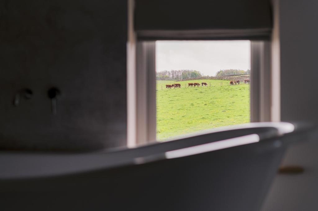The Blind Bull Hotel Little Hucklow Bagian luar foto