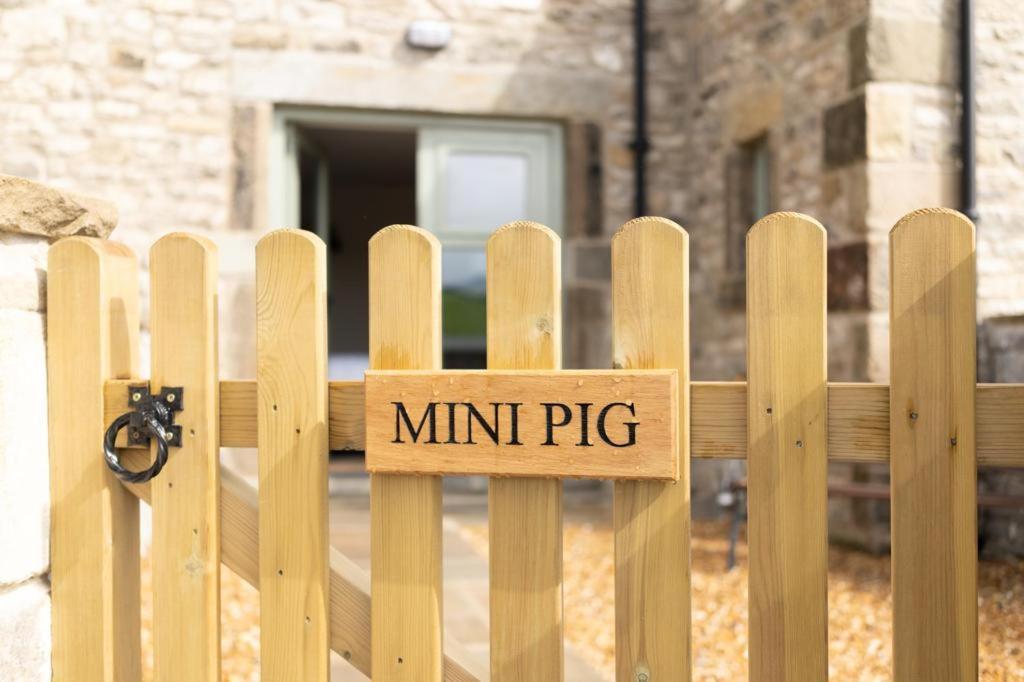 The Blind Bull Hotel Little Hucklow Bagian luar foto